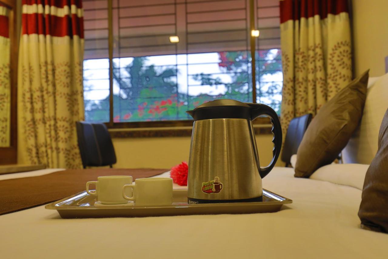 Highland Resort Lonavala Bagian luar foto