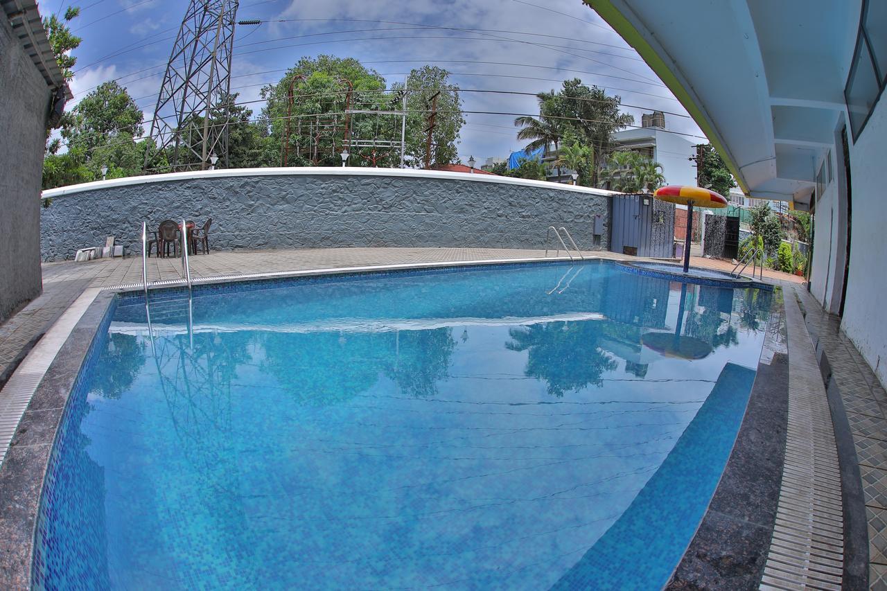 Highland Resort Lonavala Bagian luar foto