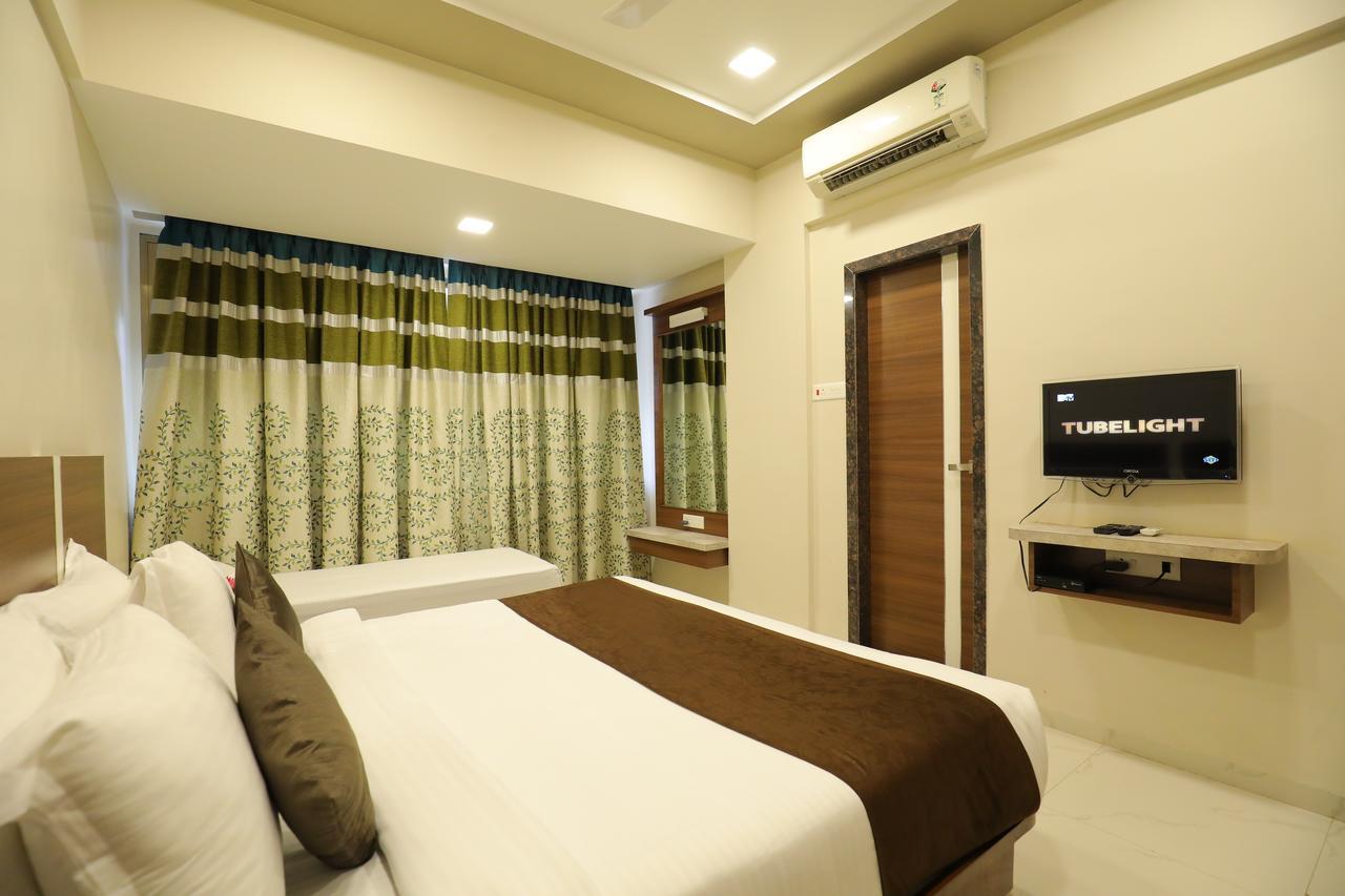 Highland Resort Lonavala Bagian luar foto