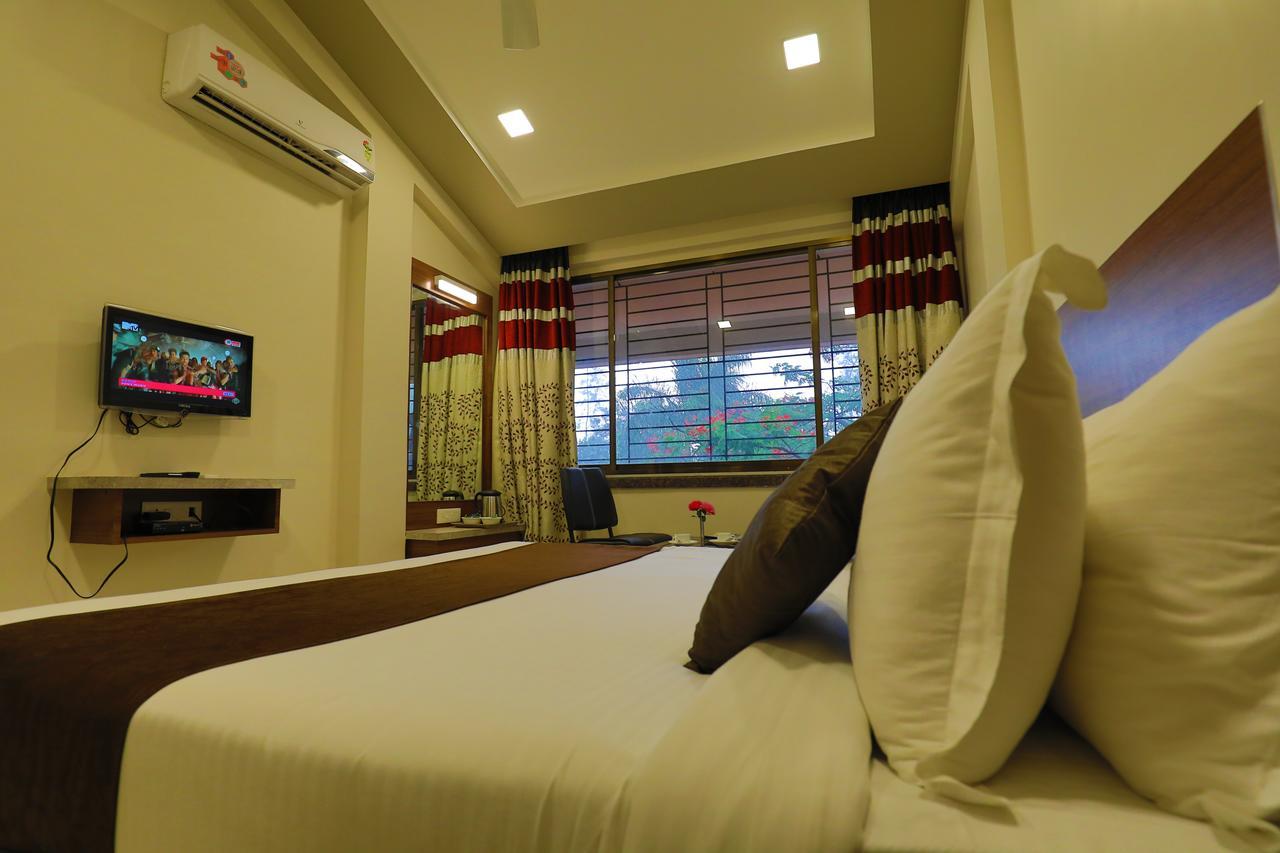 Highland Resort Lonavala Bagian luar foto